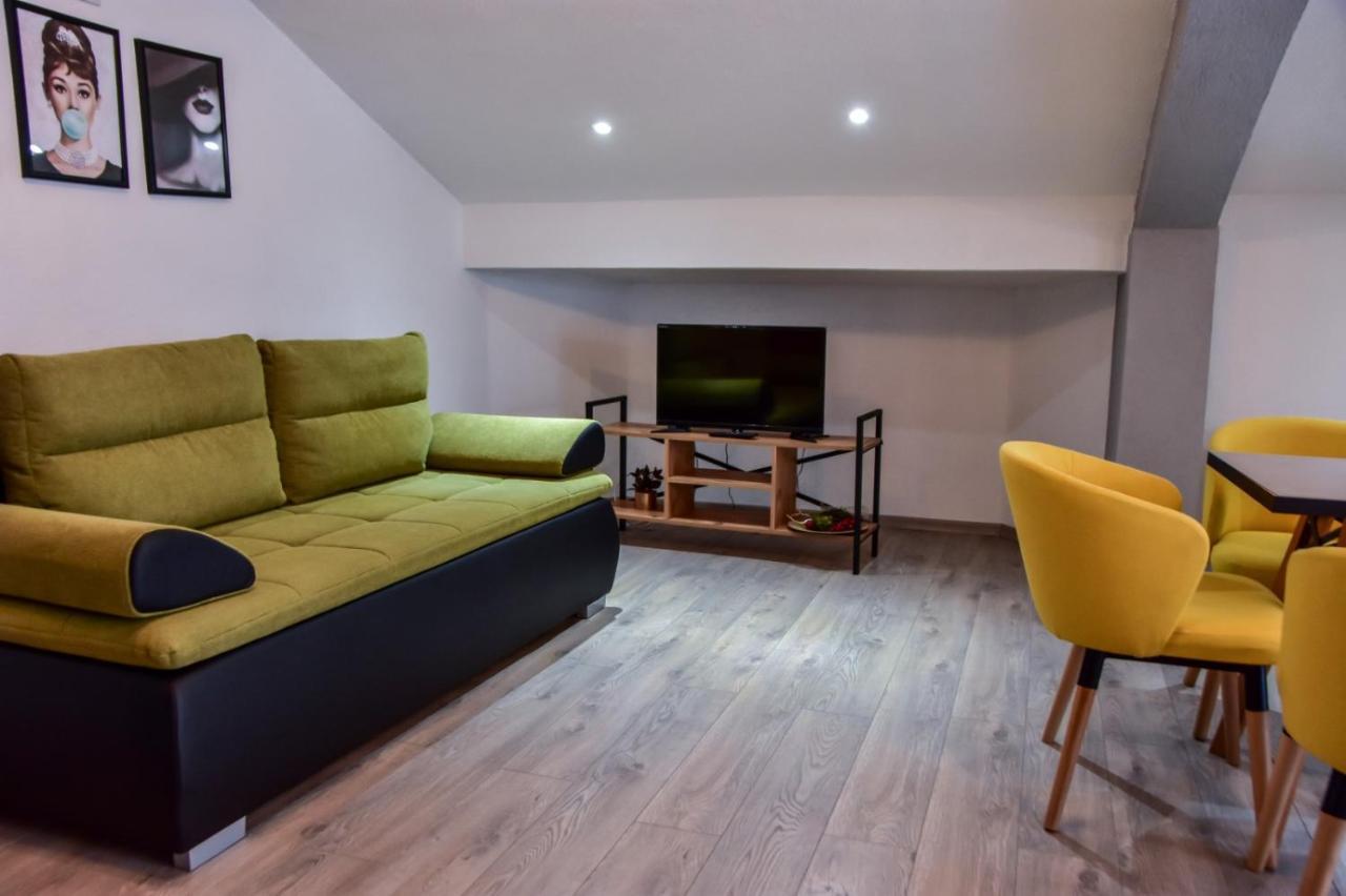 Papi Apartments Kruševo Eksteriør bilde