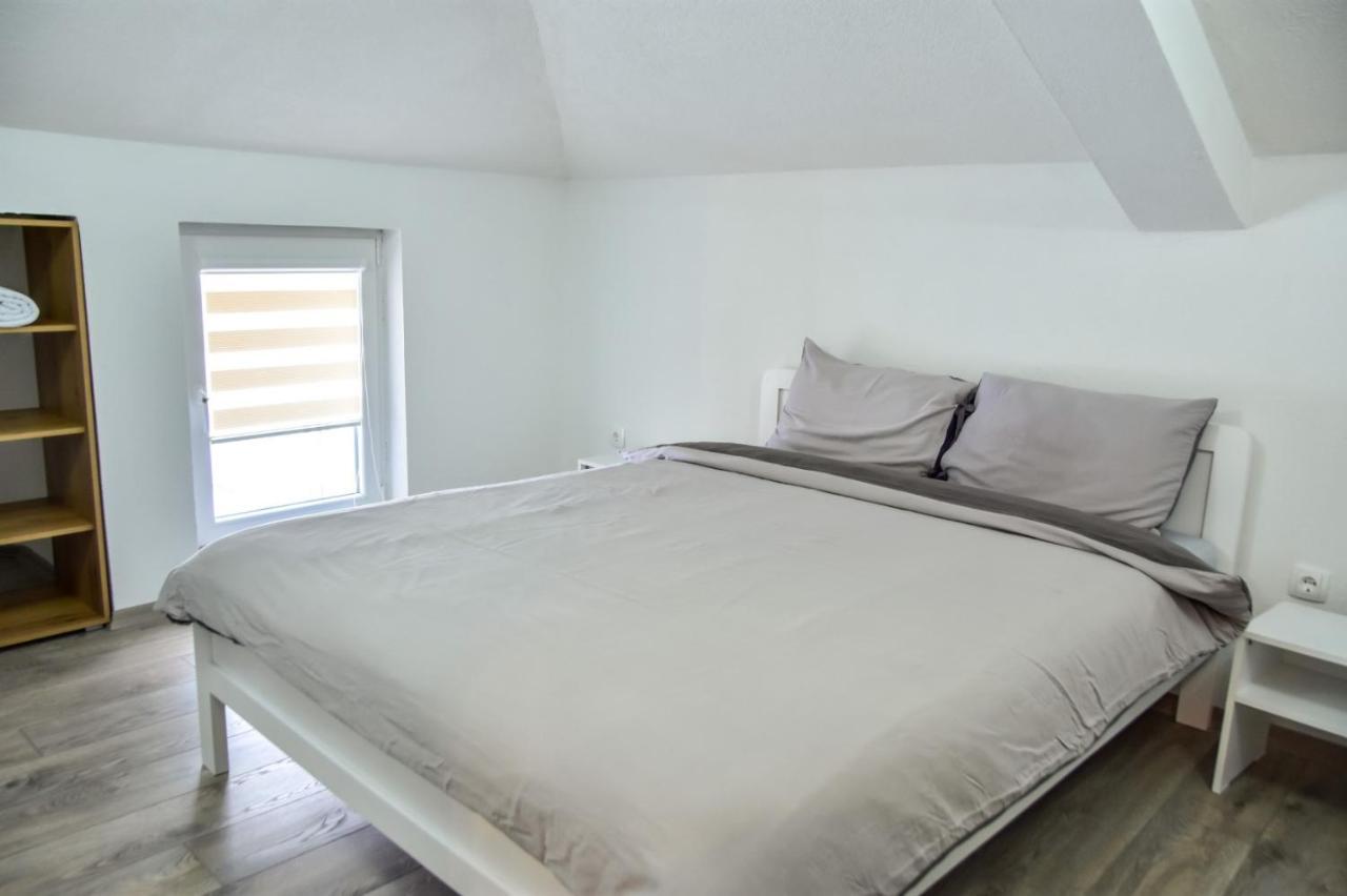 Papi Apartments Kruševo Eksteriør bilde